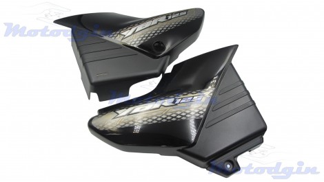Пластик Yamaha YBR125 2009г боковой пара на бардачок чёрный